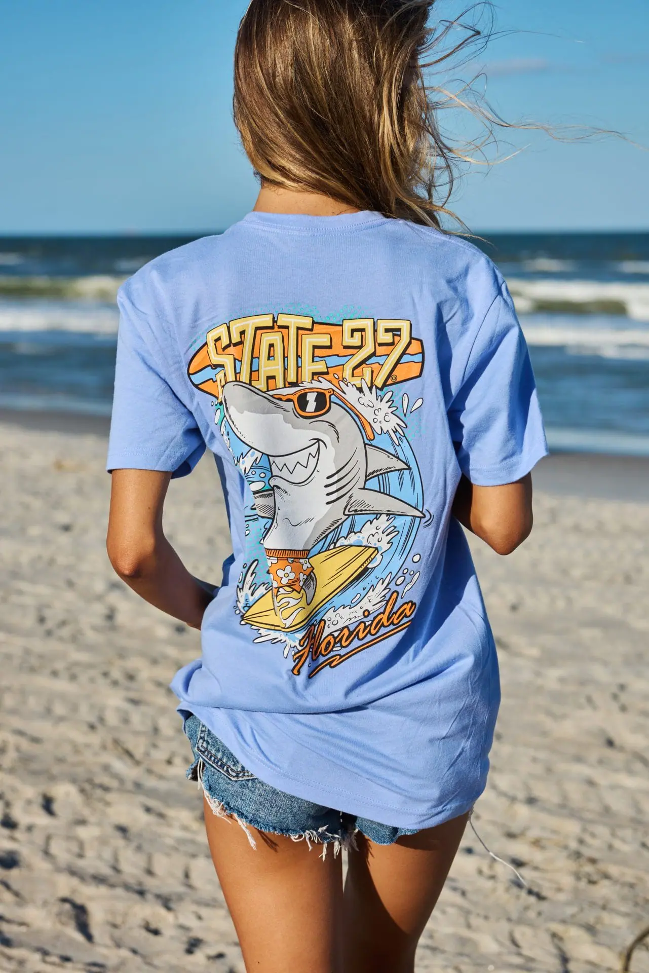 surfingsharkcartoon-girl-back